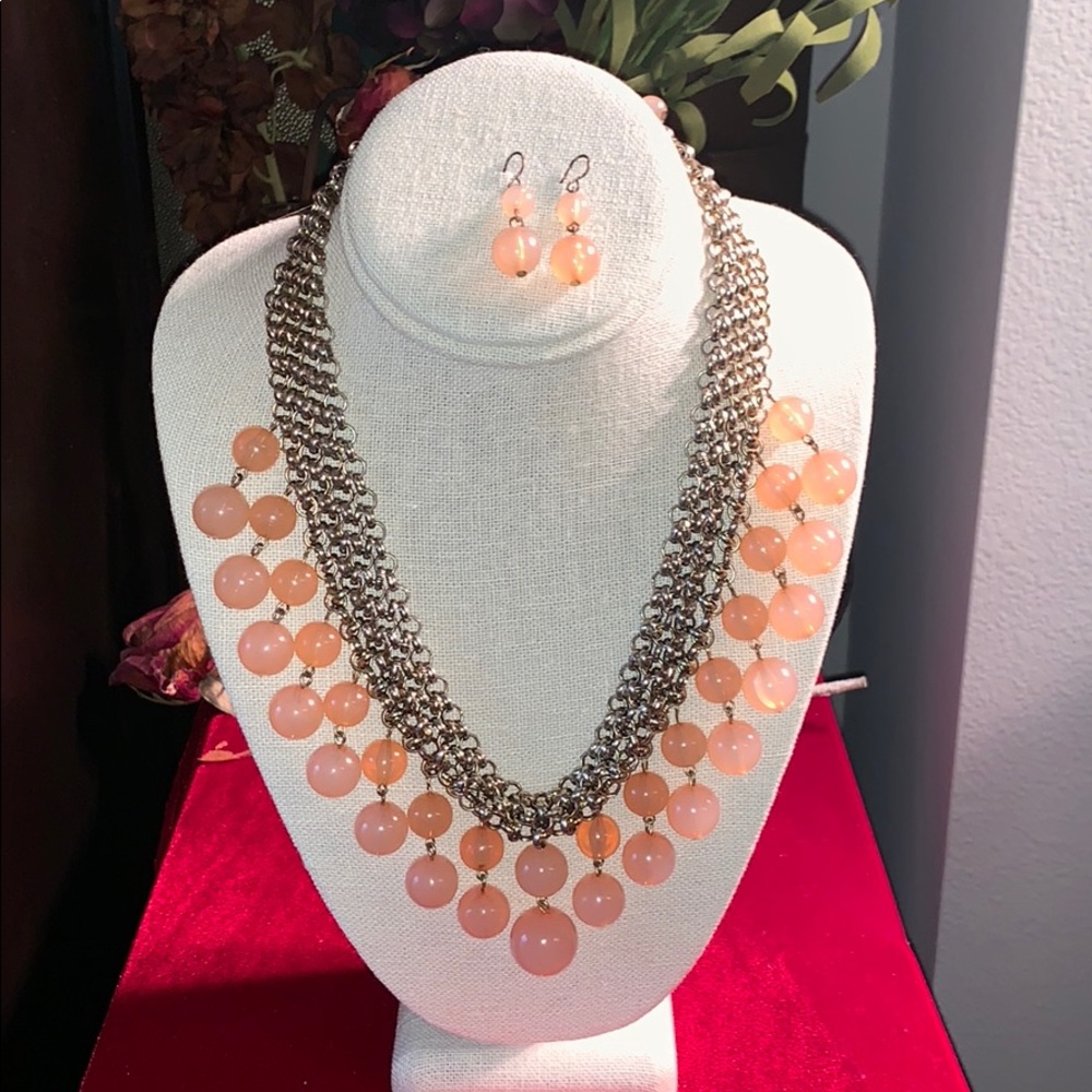 Statement Necklace & Earrings- Faux Gold/Pearls